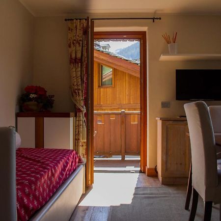Maison Carrel Elegant 4 Breuil-Cervinia Exterior photo